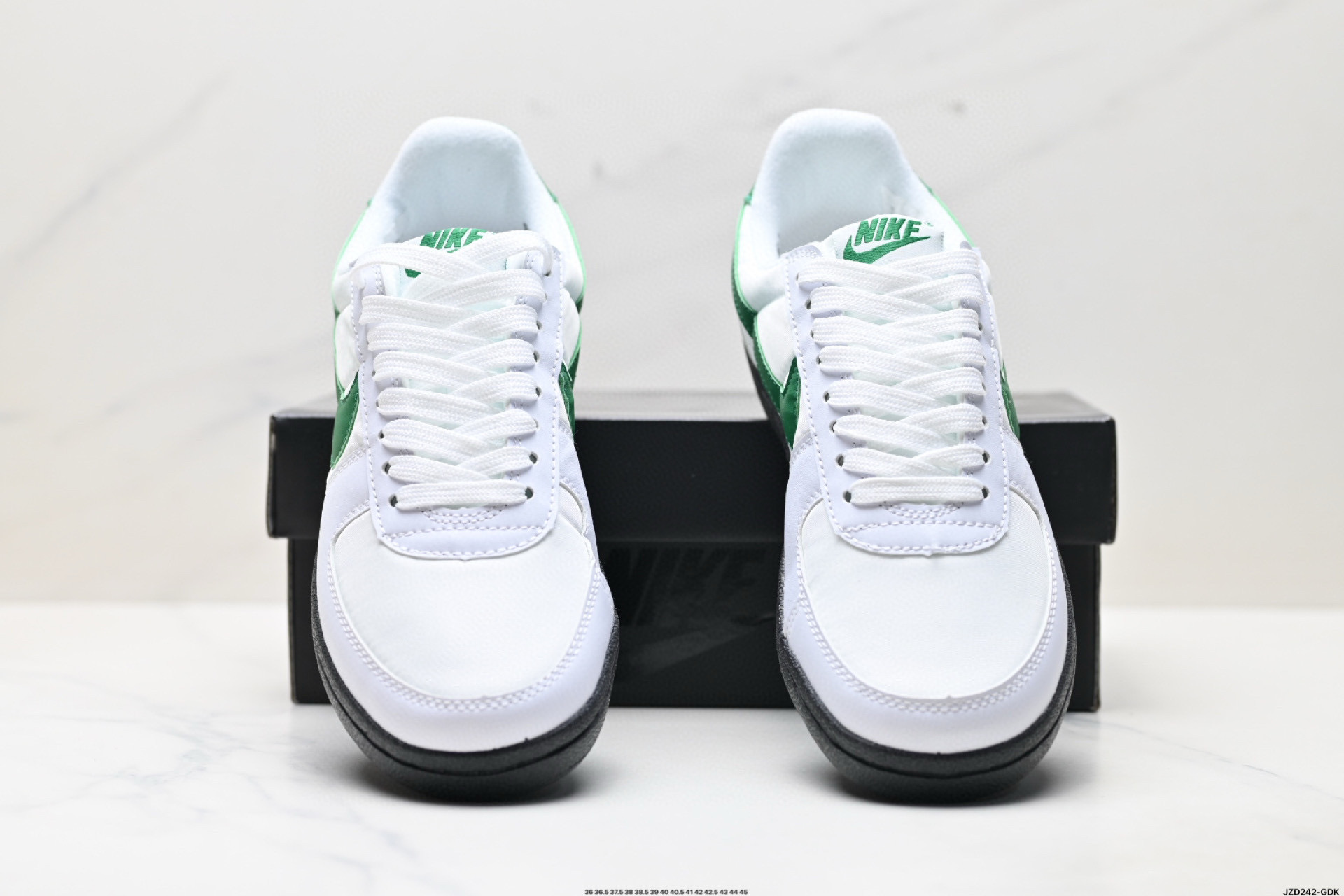 Nike Field General 82