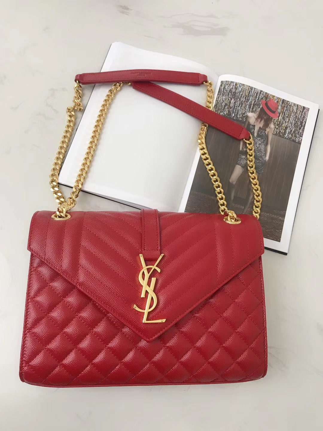 YSL Saint Laurent Envelope Medium