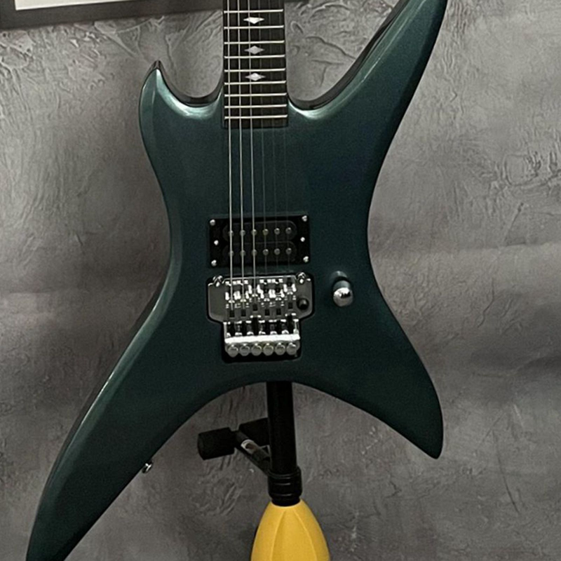 Stealth Chuck Solid Body Electric Guitar Basswood Body 6 Strings Top