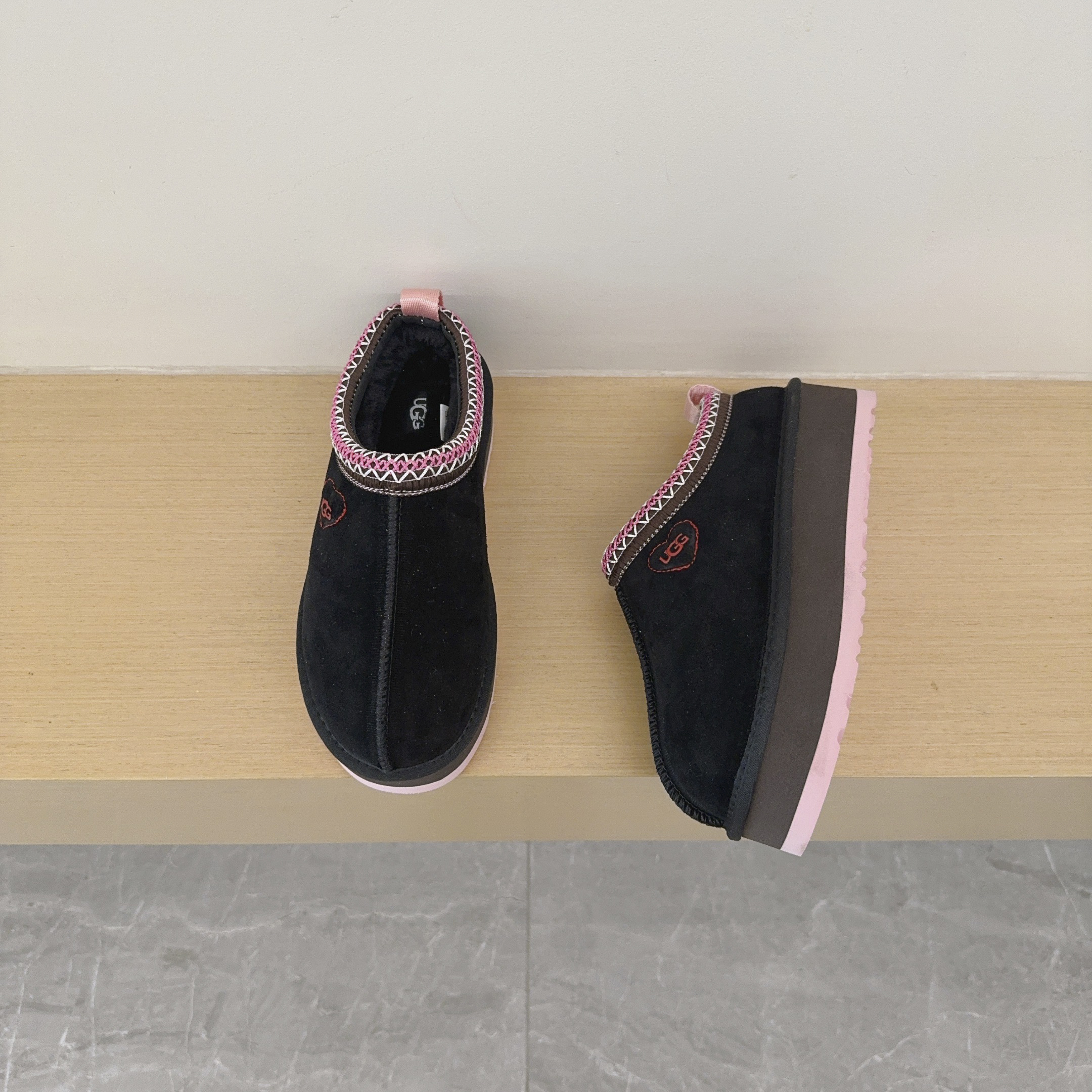 UGG Kids Heart Platform Slippers