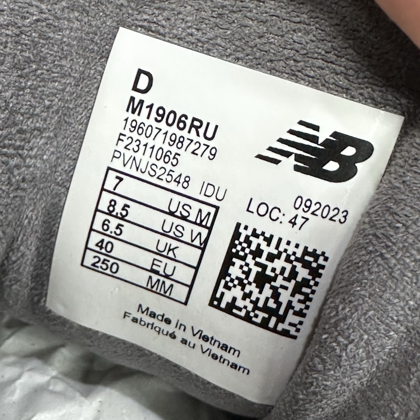 New Balance 1906 Sneakers detail 3