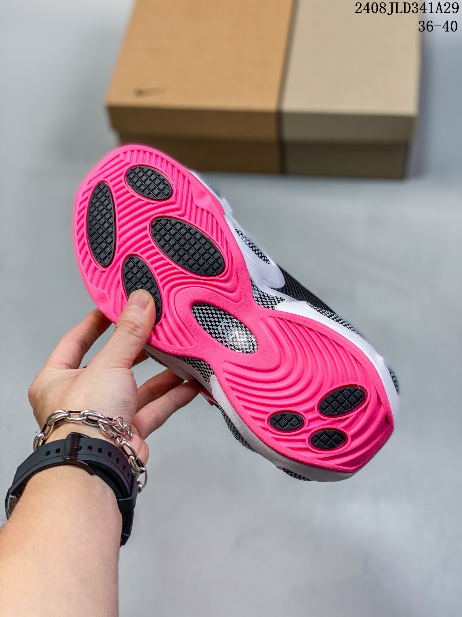 Nike Hot Step