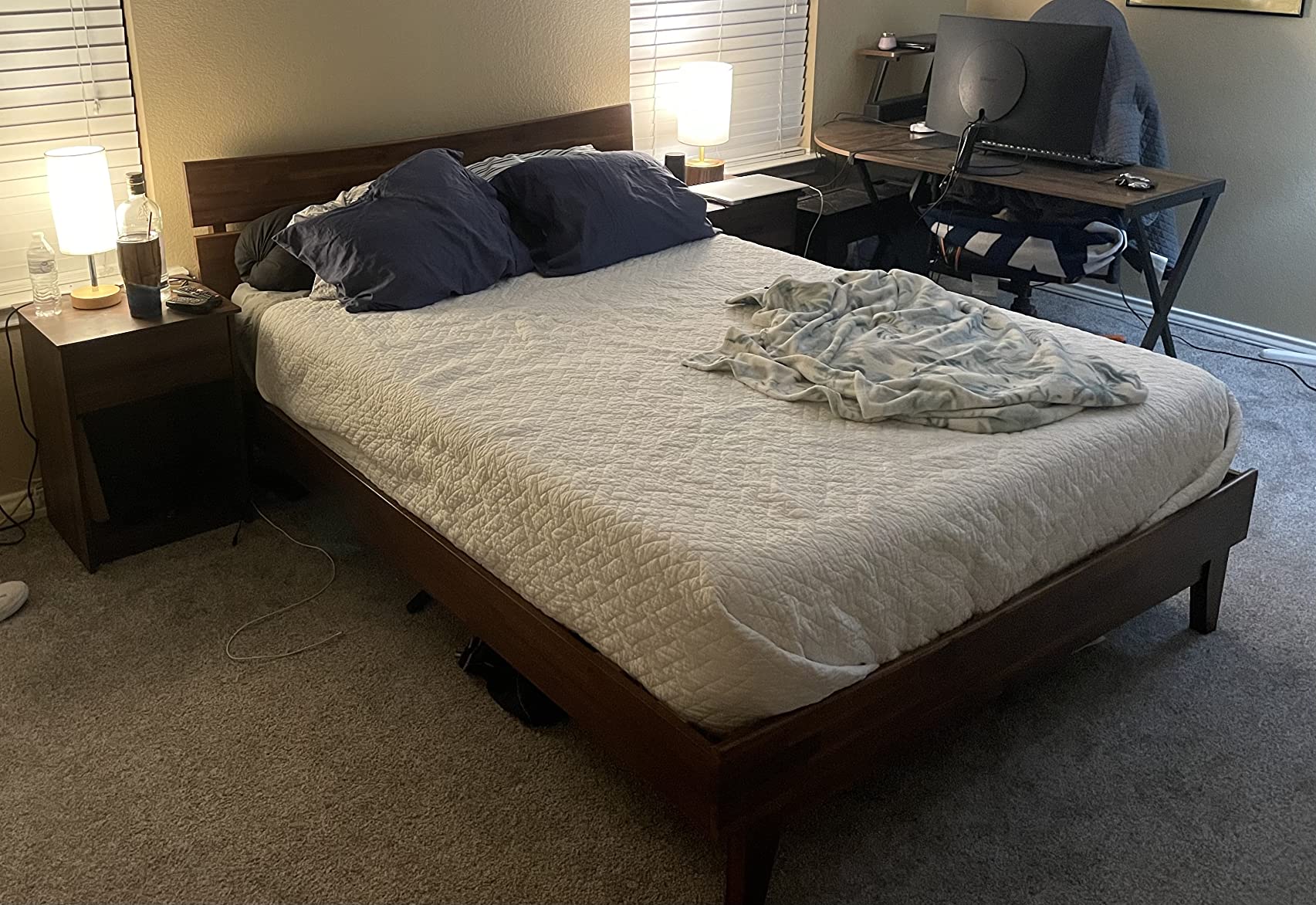 Acacia Aurora 14 Inch Wood Platform Bed