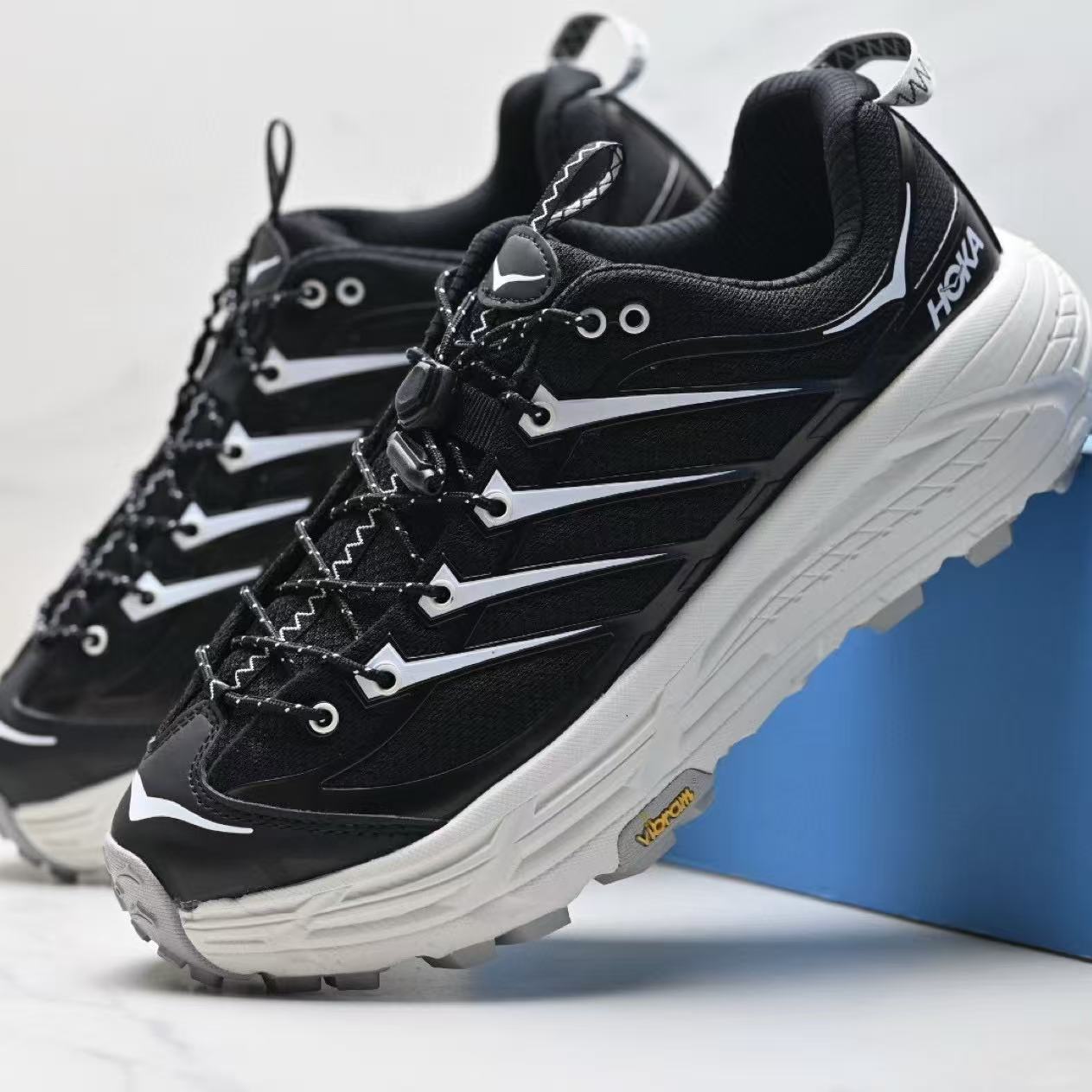 HOKA Mafate Three 2