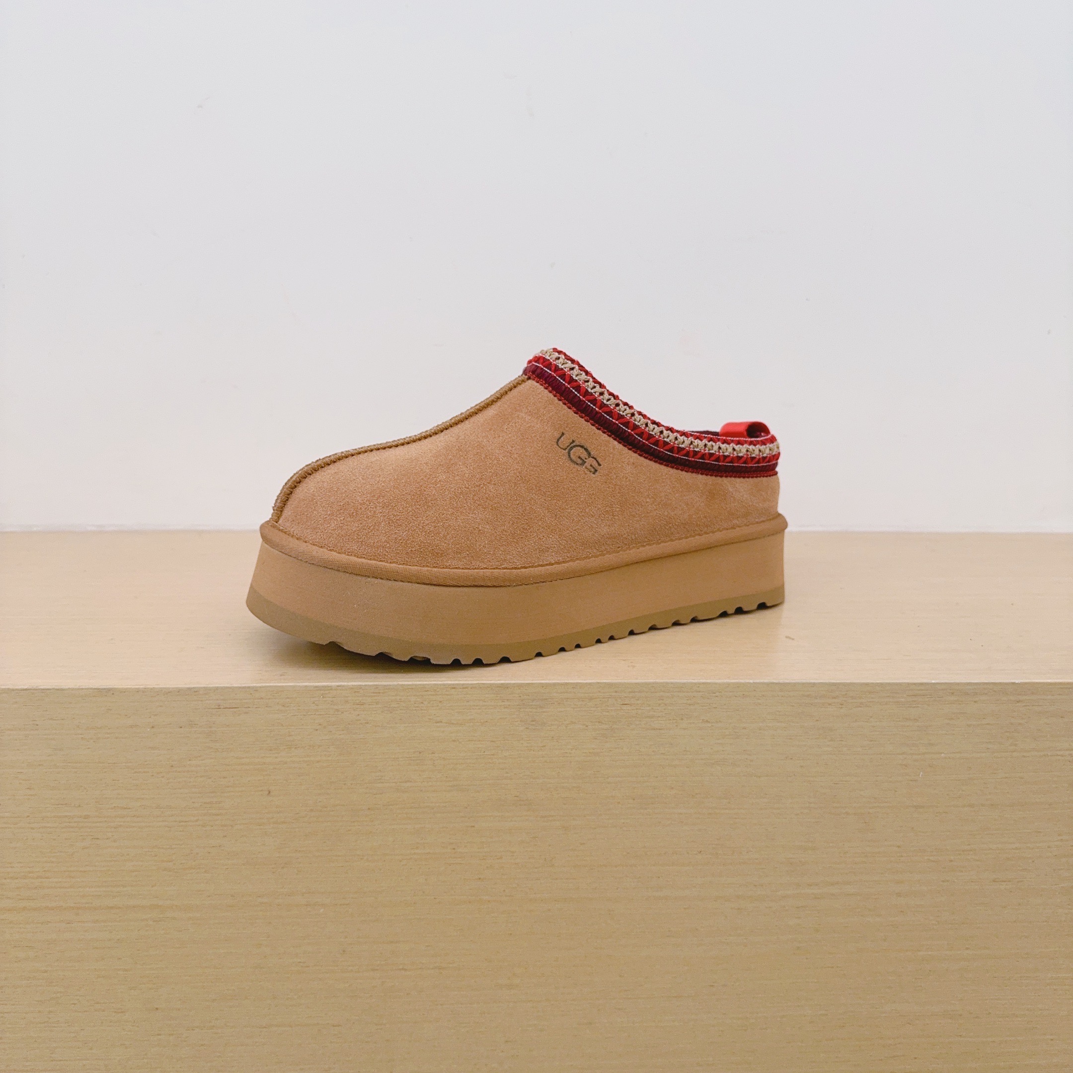 UGG Kids Ethnic-Style Platform Slippers