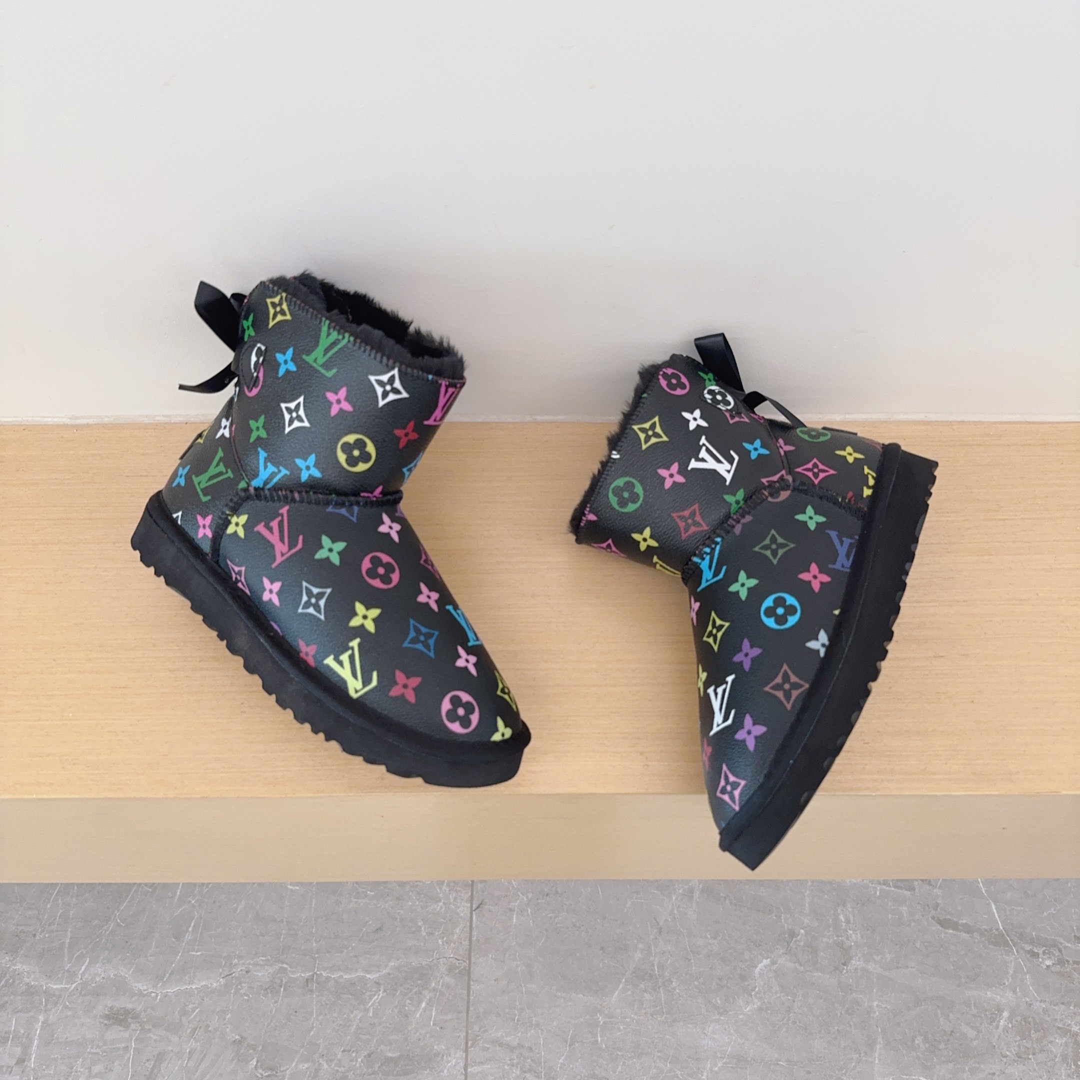 UGG Kids Collaboration Single Ribbon