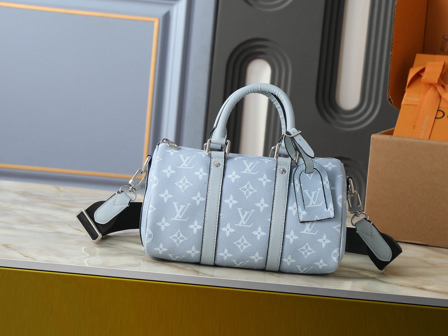 LV Keepall Bandoulière 25 bag