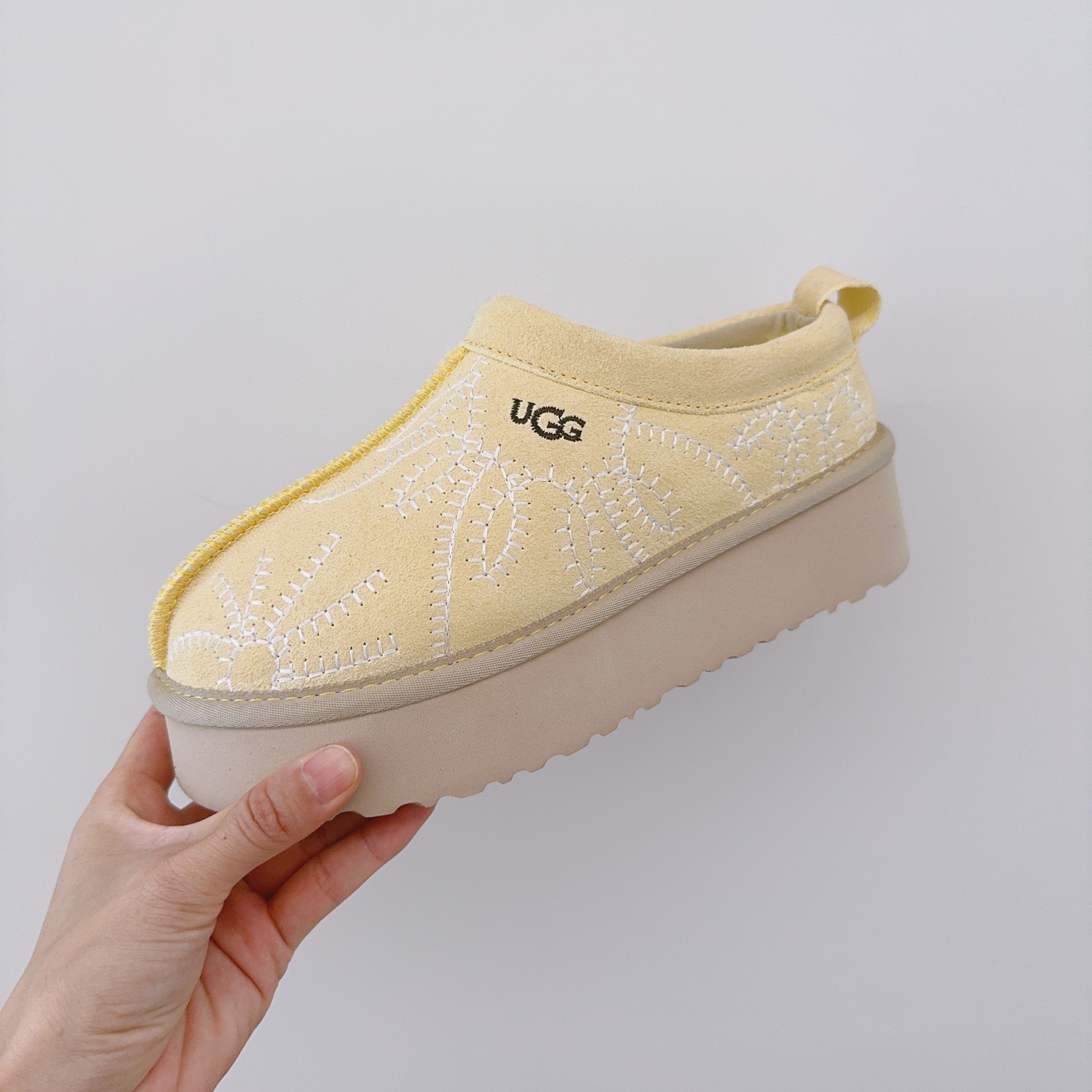 Embroidered Palm Tree Platform