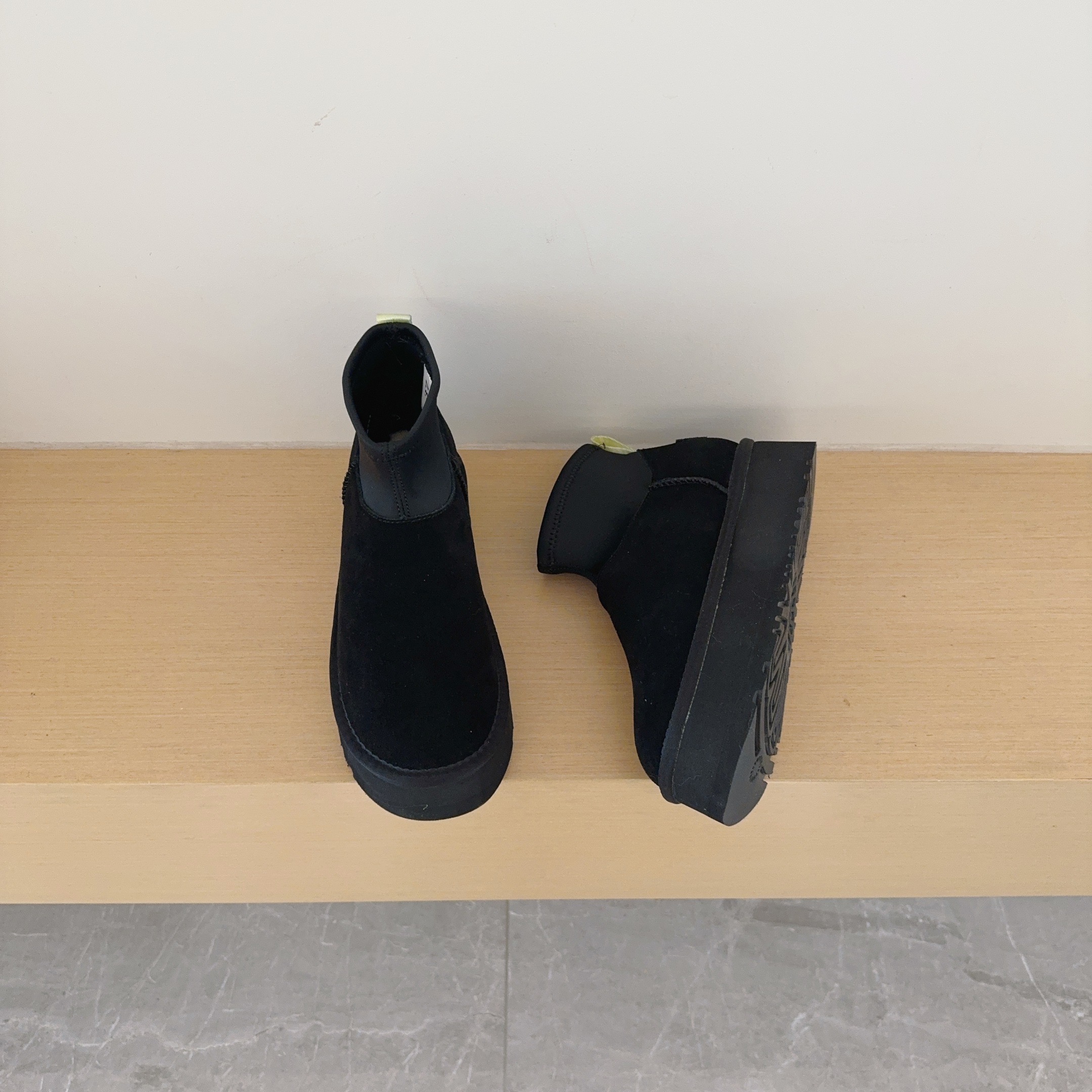 UGG Footwear Style 029