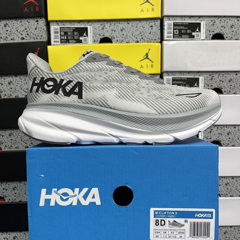 Hoka Clifton 9 Sneakers