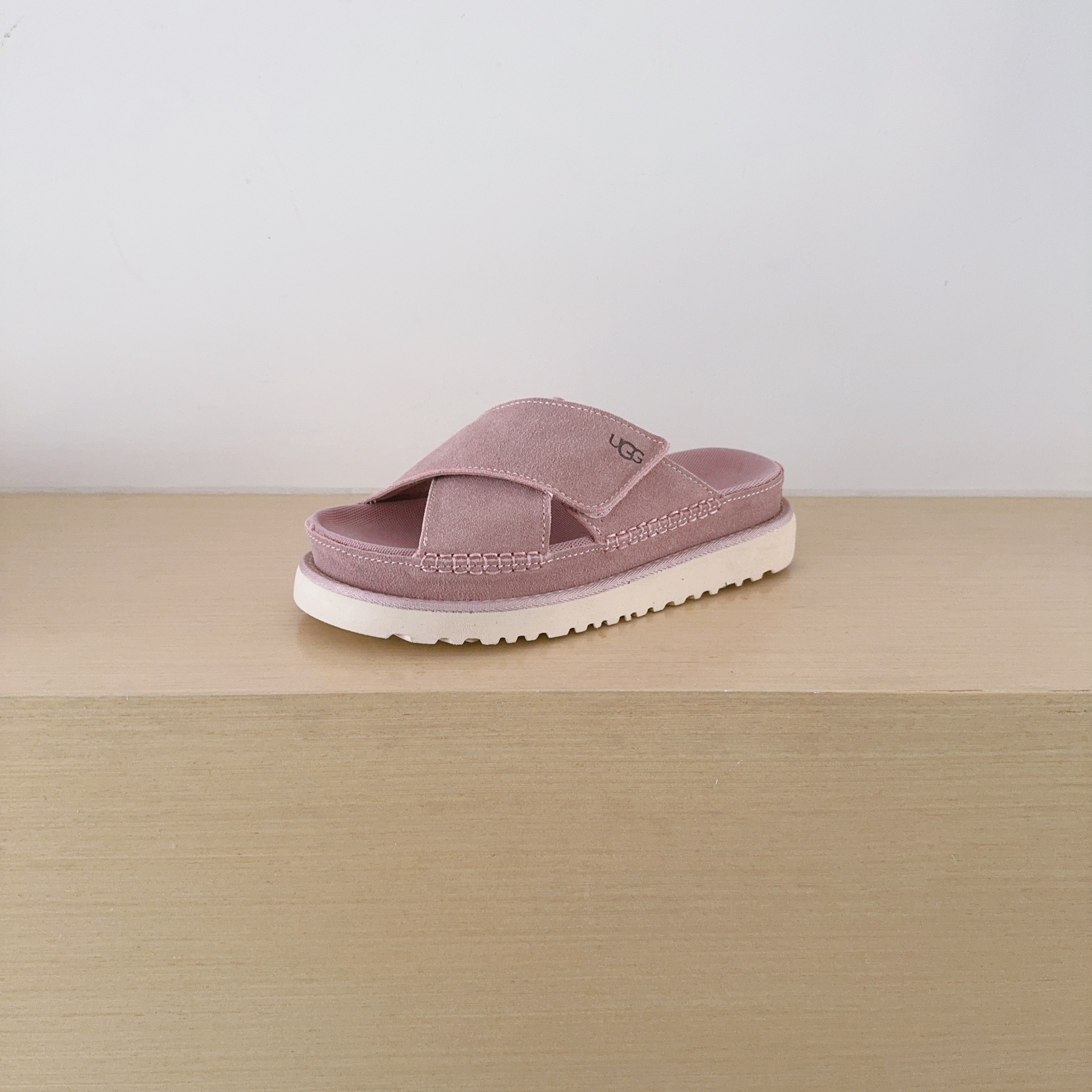 UGG Footwear Style 094