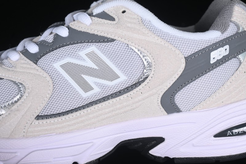 New Balance 530