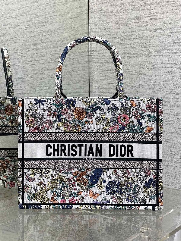 Dior Book Tote Medium Multicolor Floral
