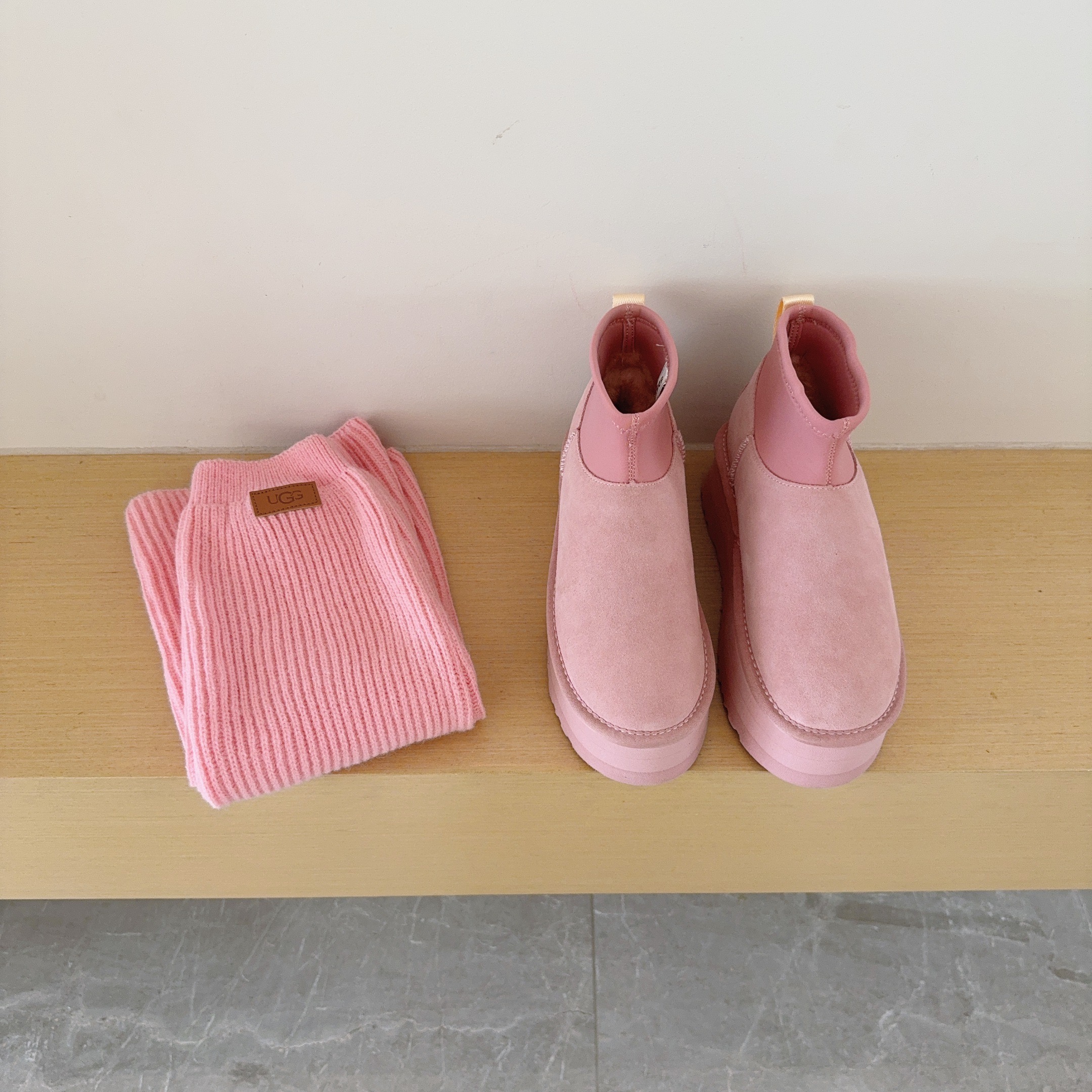 UGG Footwear Style 028