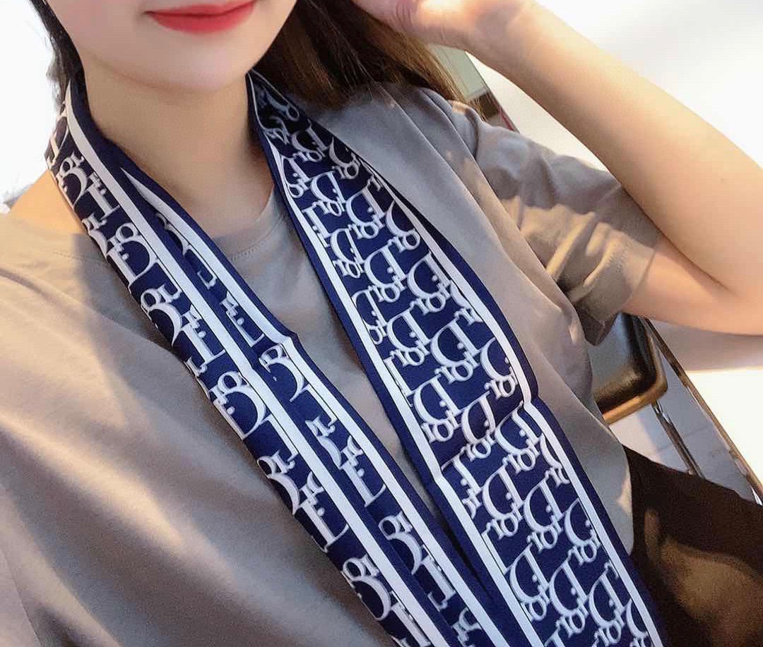 Dior Mitzah Scarf Style 015 SKU images