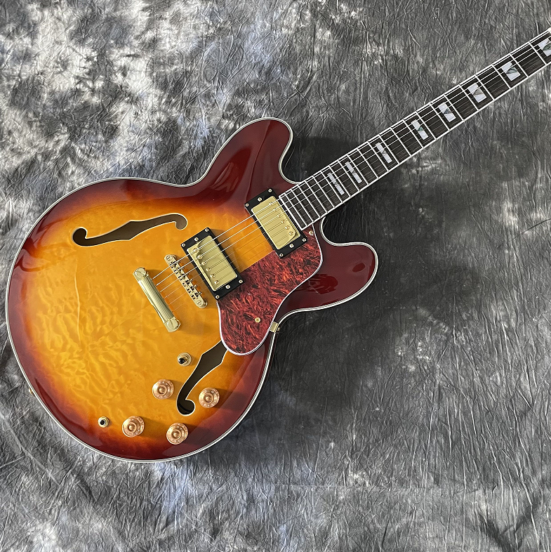 Custom ES339 Electric Guitar Sunburst Quilted Maple Top Mahogany Body HH Pickup