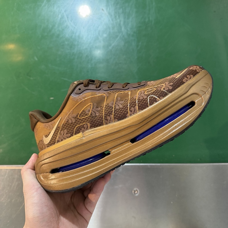 Nike Vomero Premium