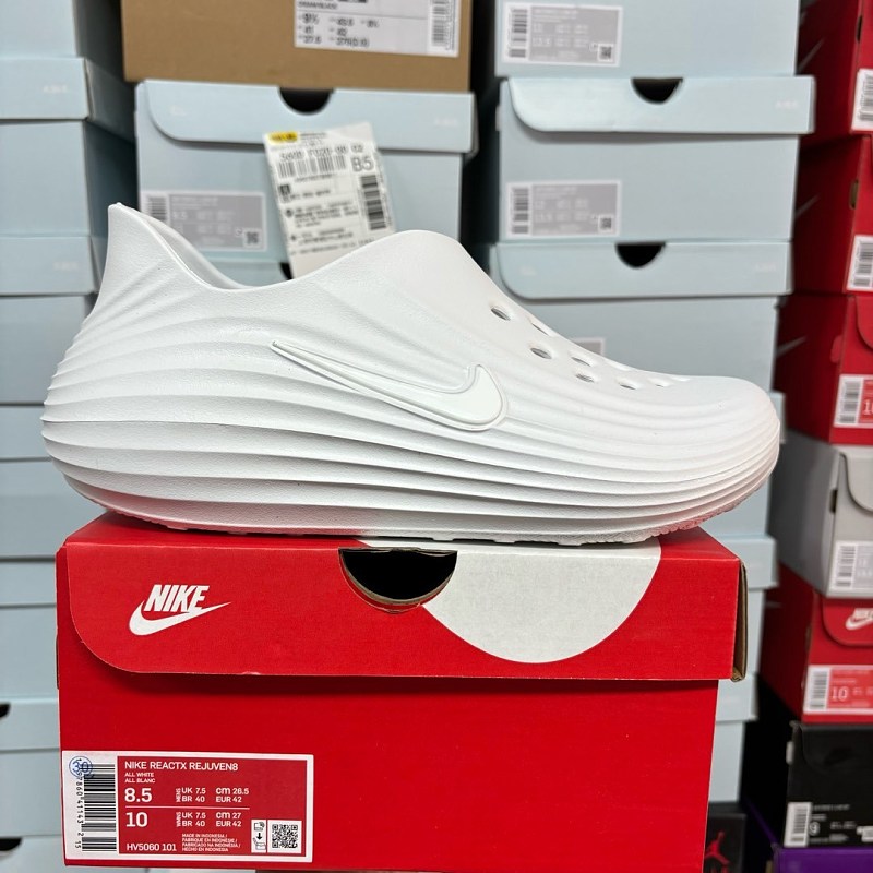 Nike ReactX Rejuven8 Sneakers