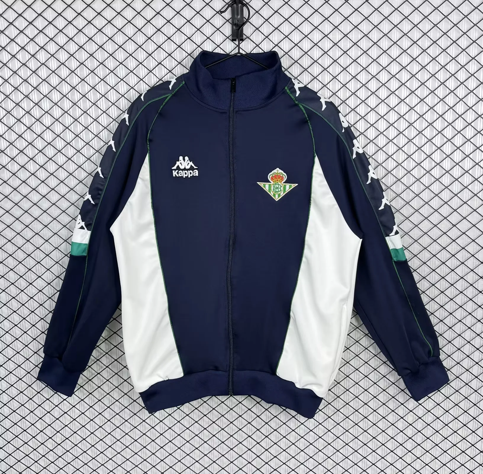 Betis Windbreaker