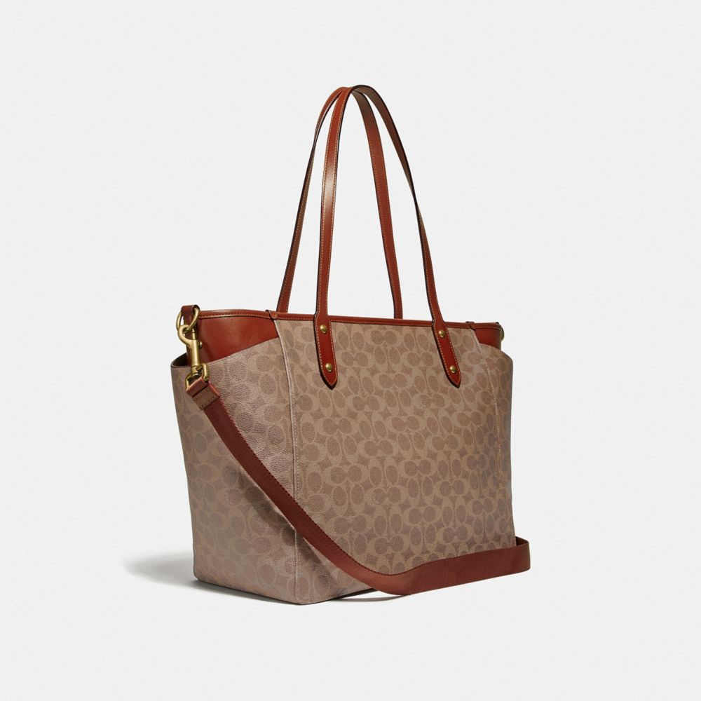 COAthtCH Classic handbags