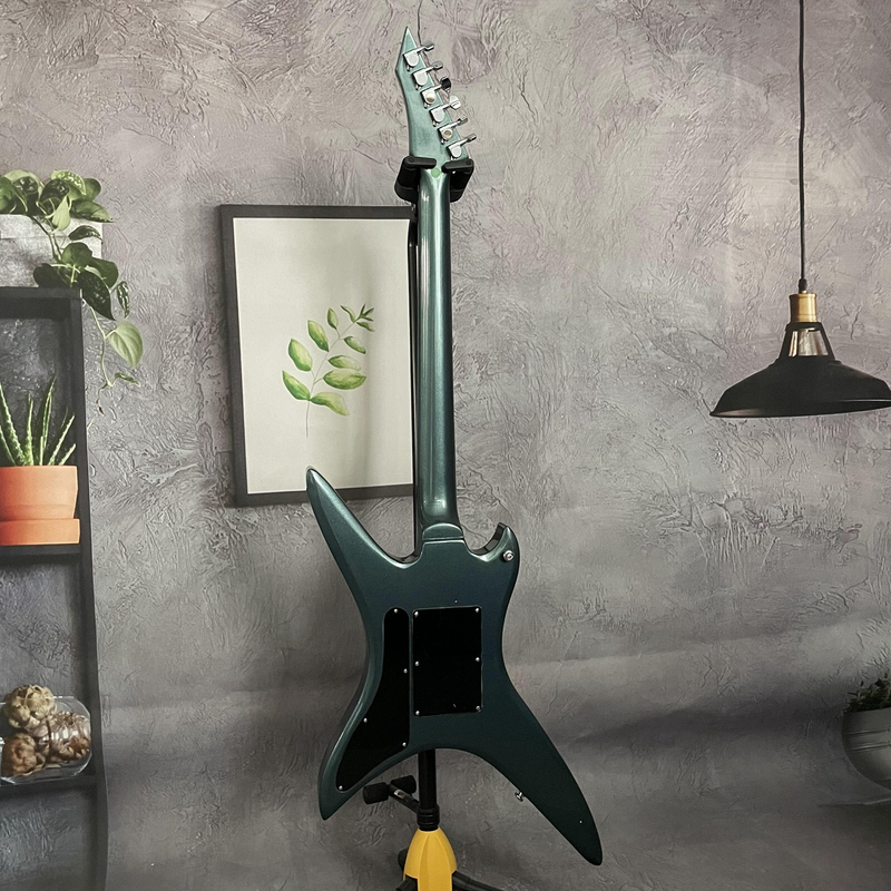 Stealth Chuck Solid Body Electric Guitar Basswood Body 6 Strings Top