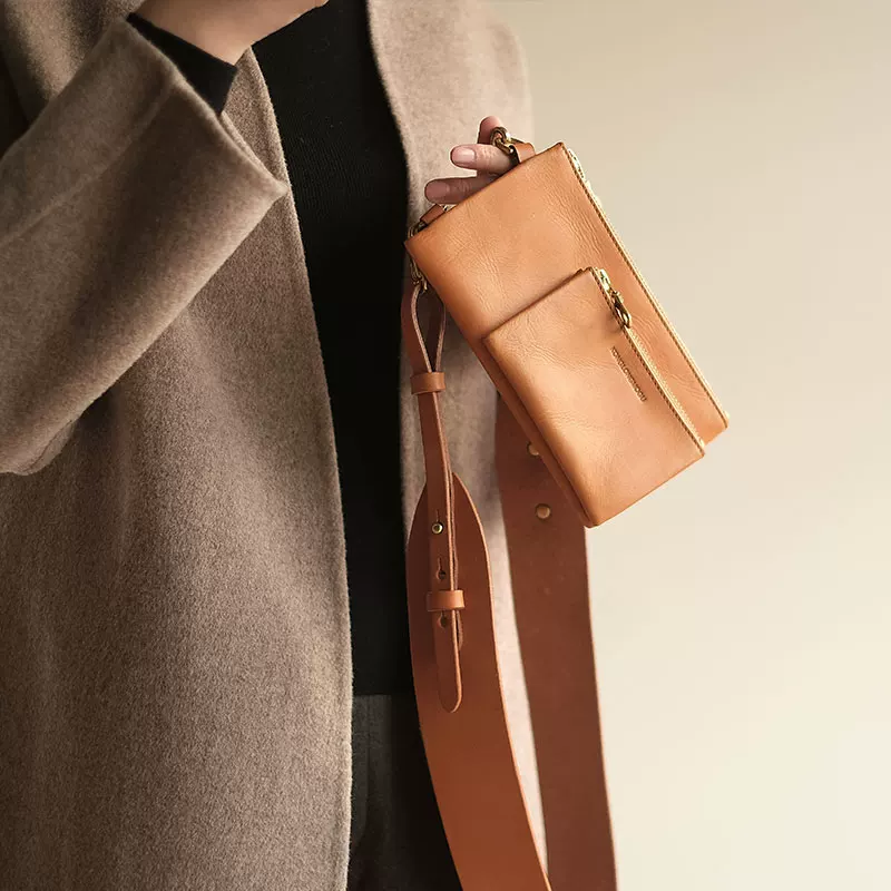Square zipper crossbody bag