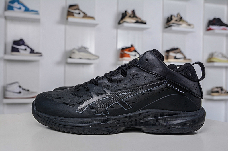 ASICS Running Shoes product