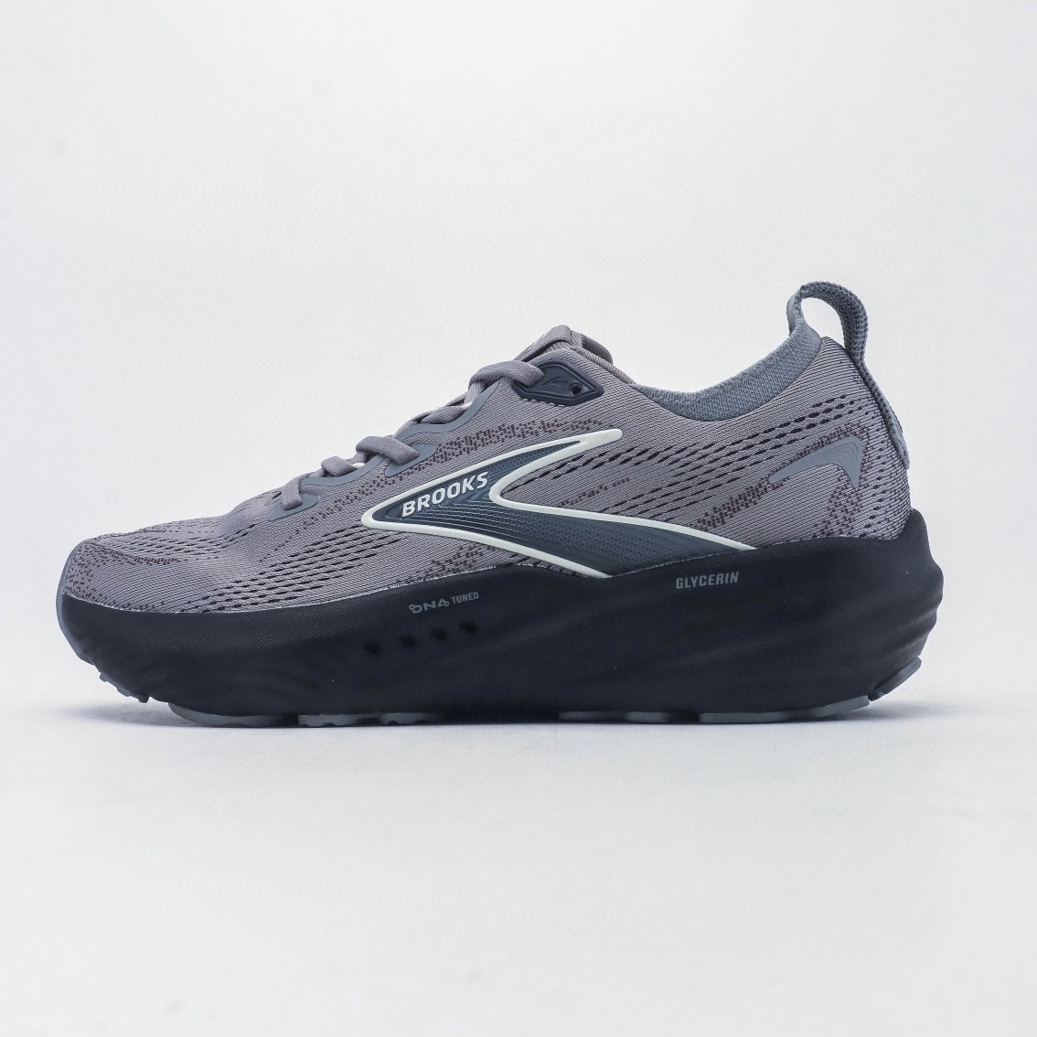 Brooks Ghost