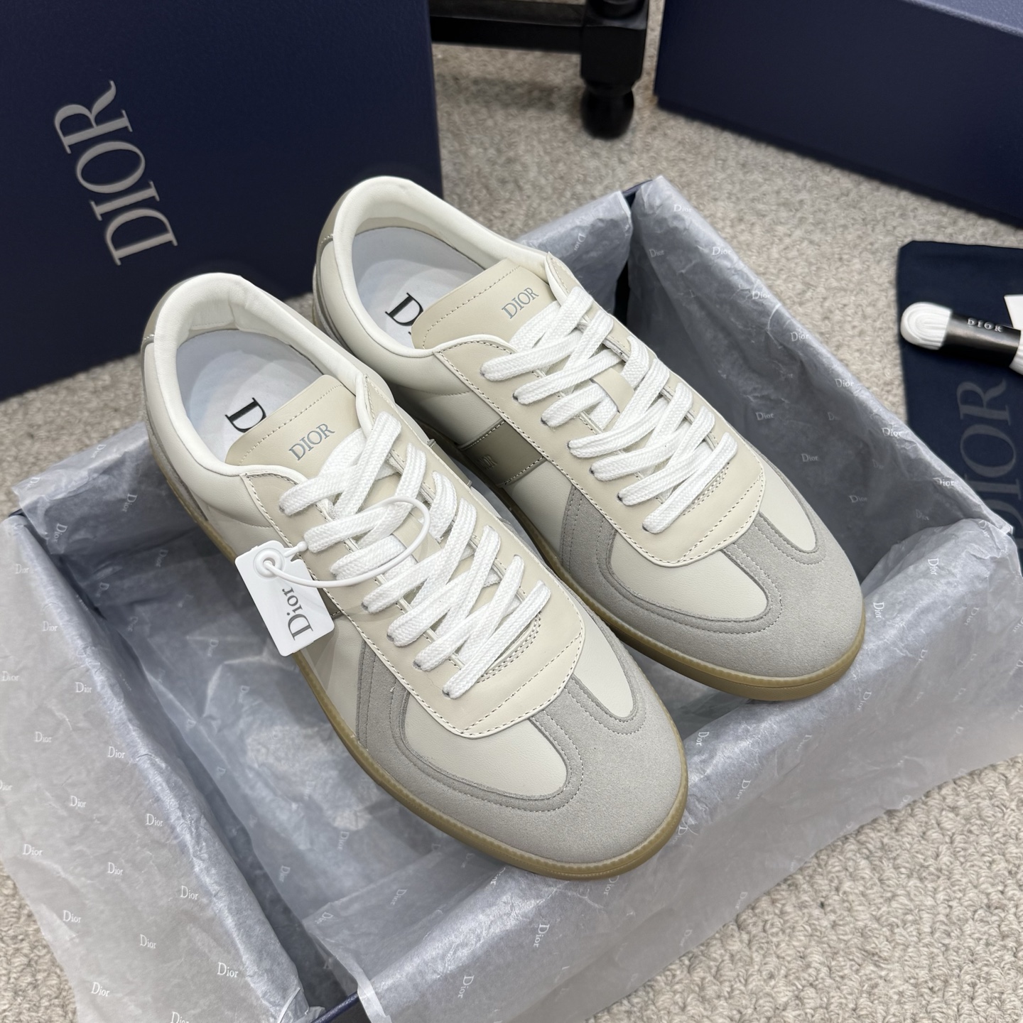 Dior B01 Retro Low Top Sneakers