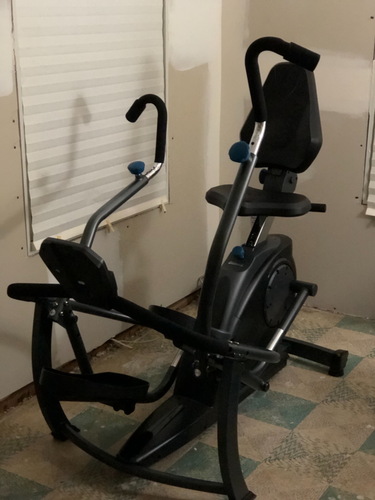 Teeter FreeStep Recumbent Cross Trainer and Elliptical