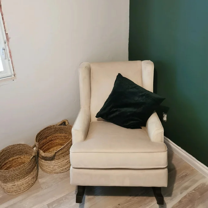 Traditional Nursery Chair