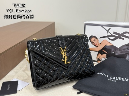 Saint Laurent Envelope Medium Quilted Patent Leather Chain Shoulder Bag