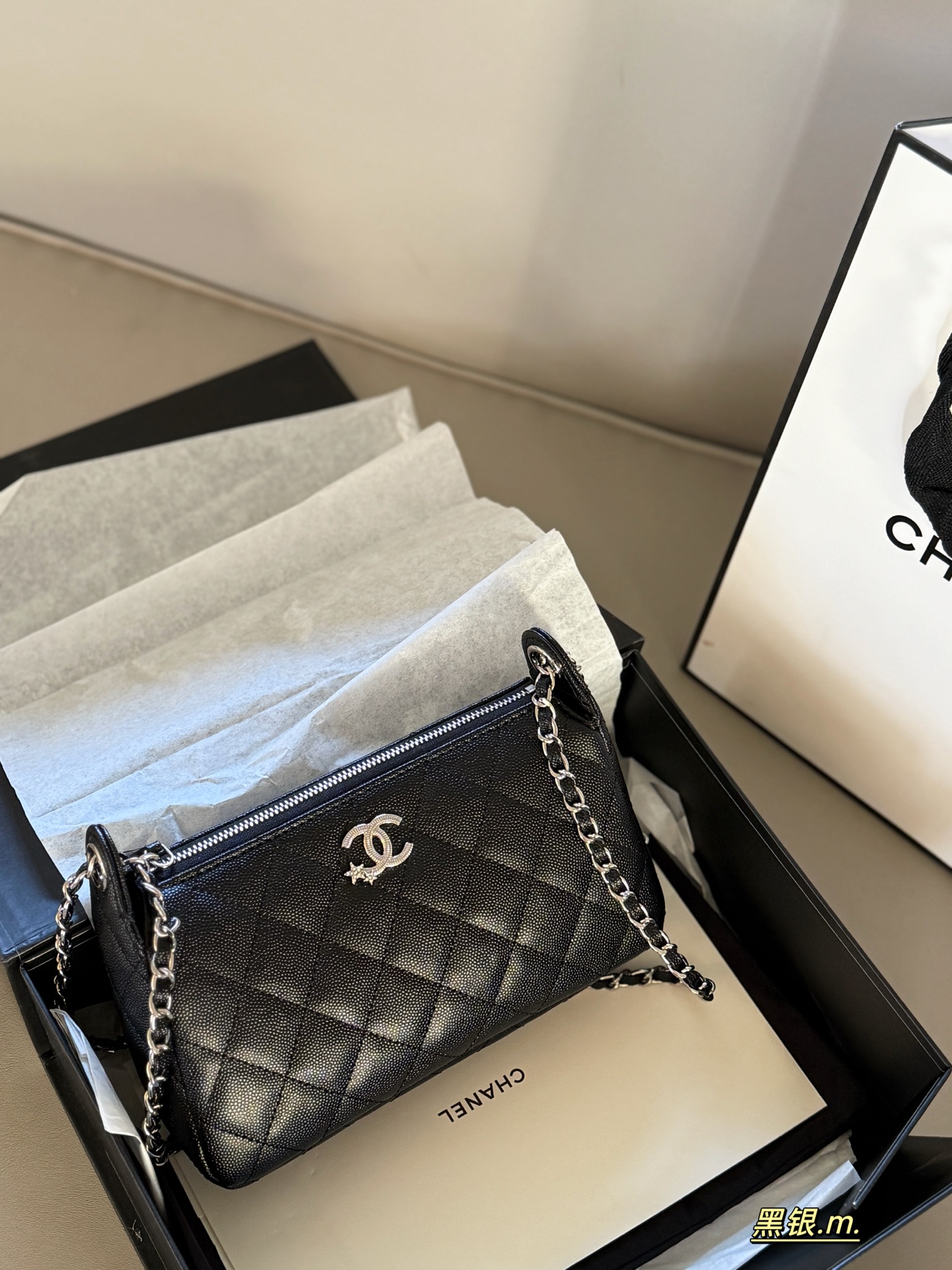 Chanel Star Mahjong Set with Lychee Pattern shoulder bag