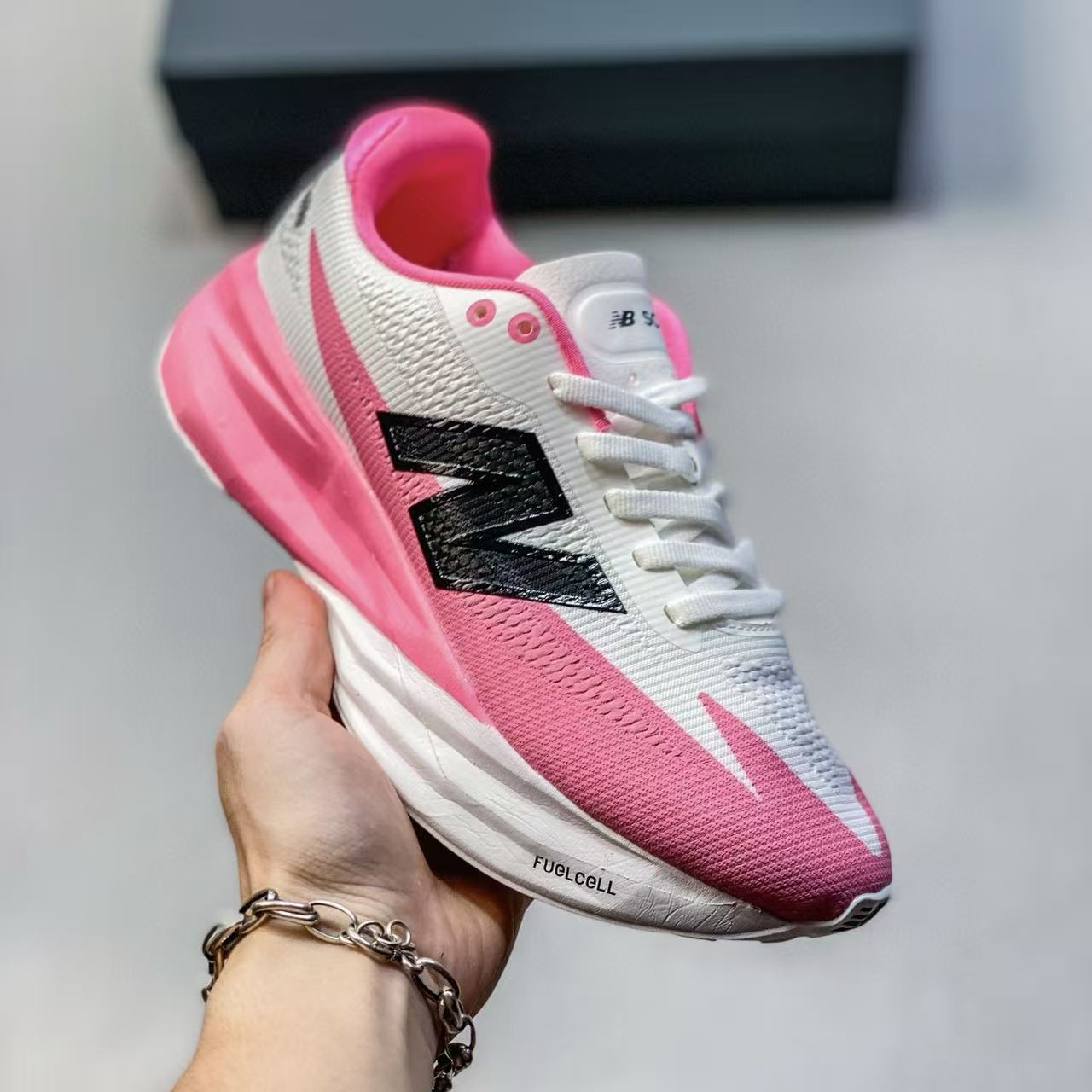 New Balance FuelCell Rebel V5