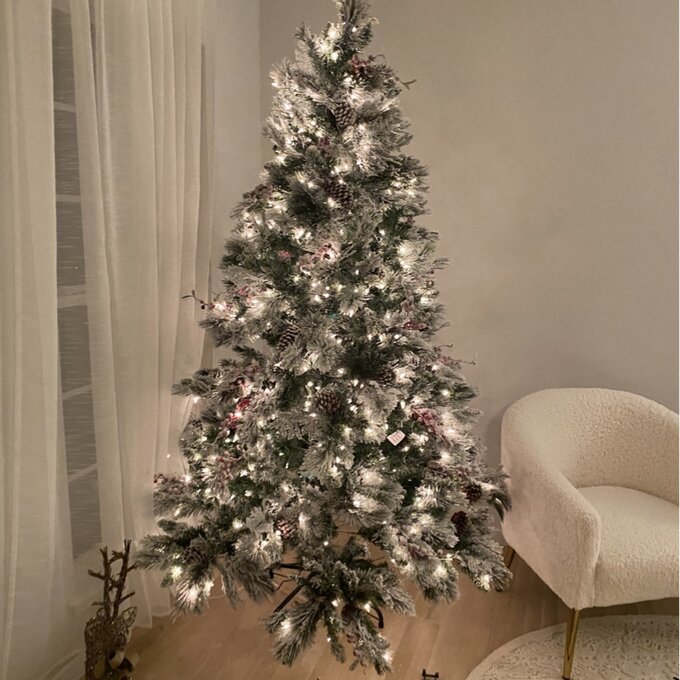 7.5'' Lighted Artificial Pine Christmas Tree