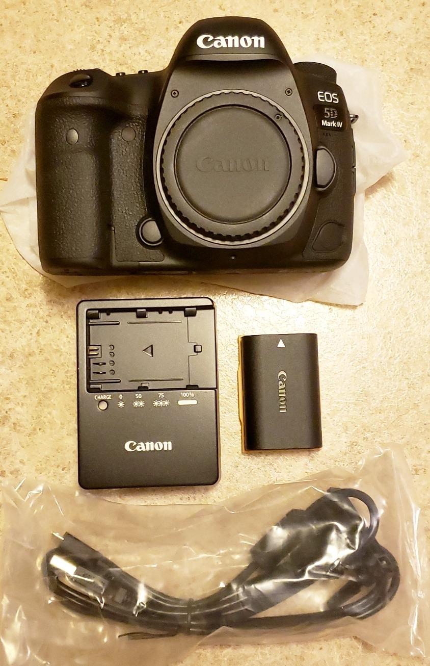 Canon EOS 5D Mark IV Full Frame Digital SLR Camera
