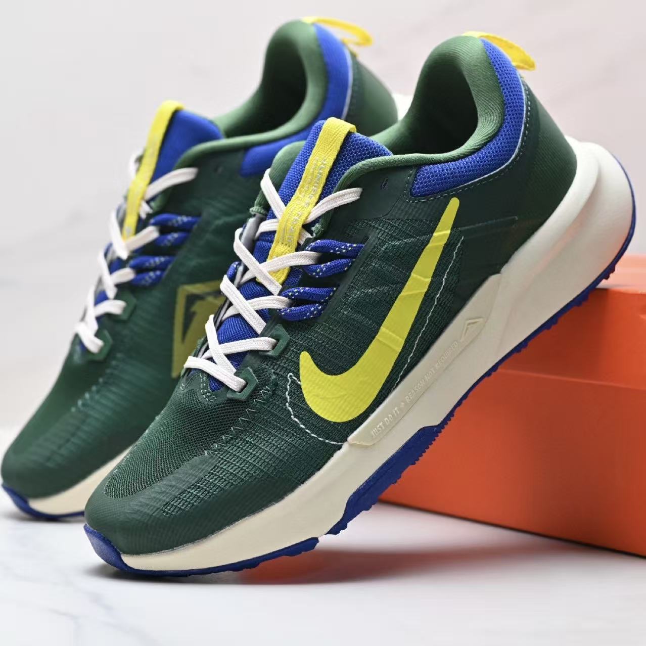 Nike Juniper Trail 2