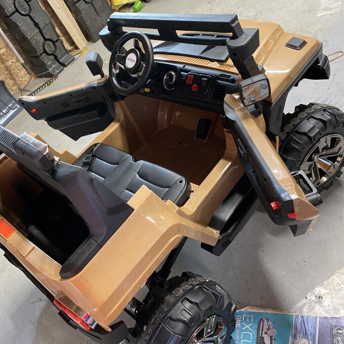 2-Seater Electric Ride on Police Car SUV Truck Toy