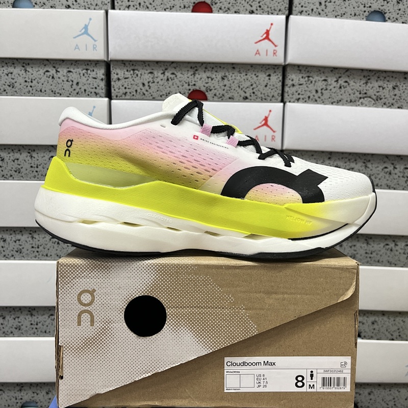 On Cloudboom Strike LS