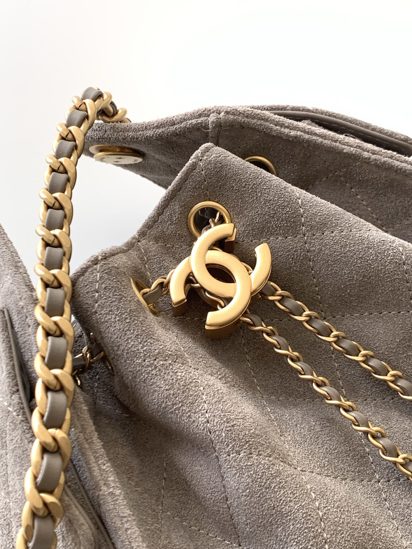 Chanel Suede Hobo Bag Mushroom detail 2