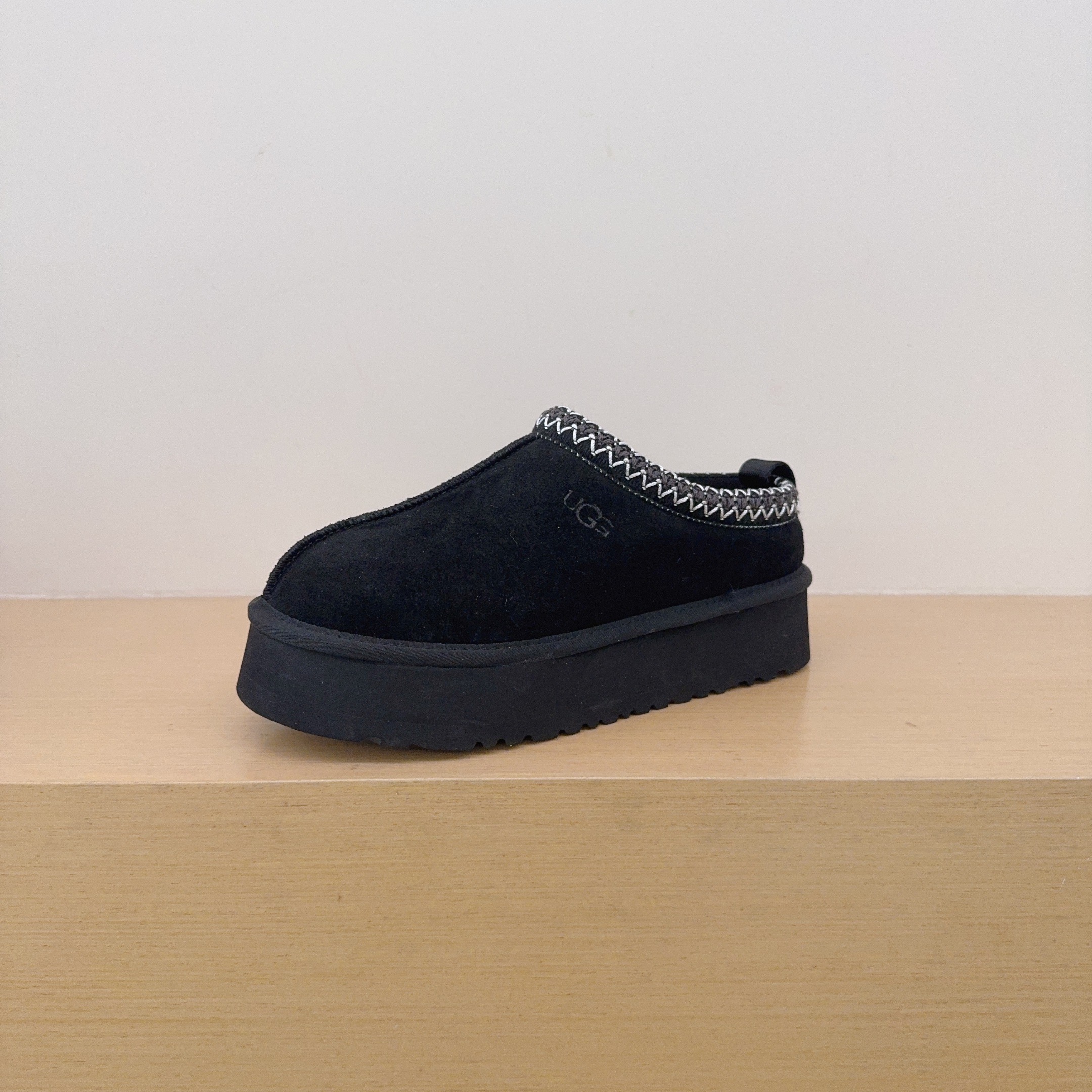 UGG Kids Ethnic-Style Platform Slippers