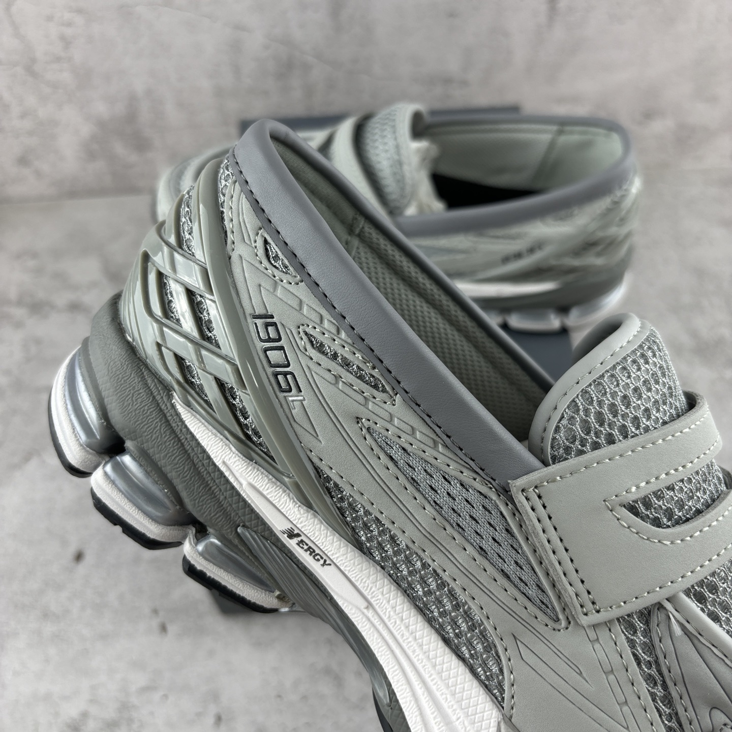 New Balance 1906 Loafer Sneakers detail 2