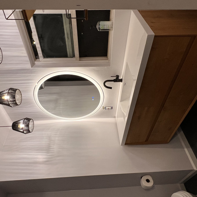 Modern & Contemporary Lighted Fog Free Round Bathroom / Vanity