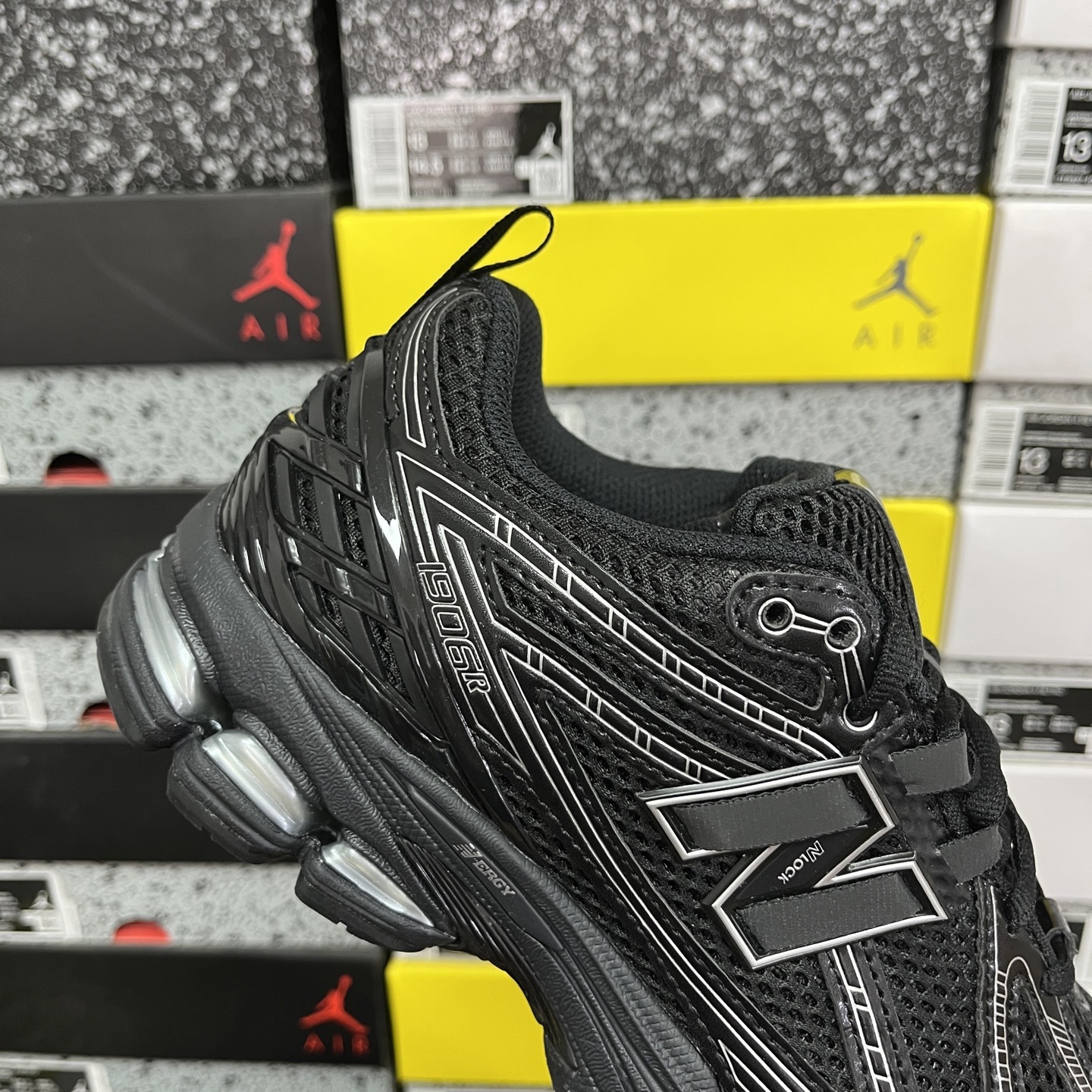 New Balance 1906 Sneakers detail 2