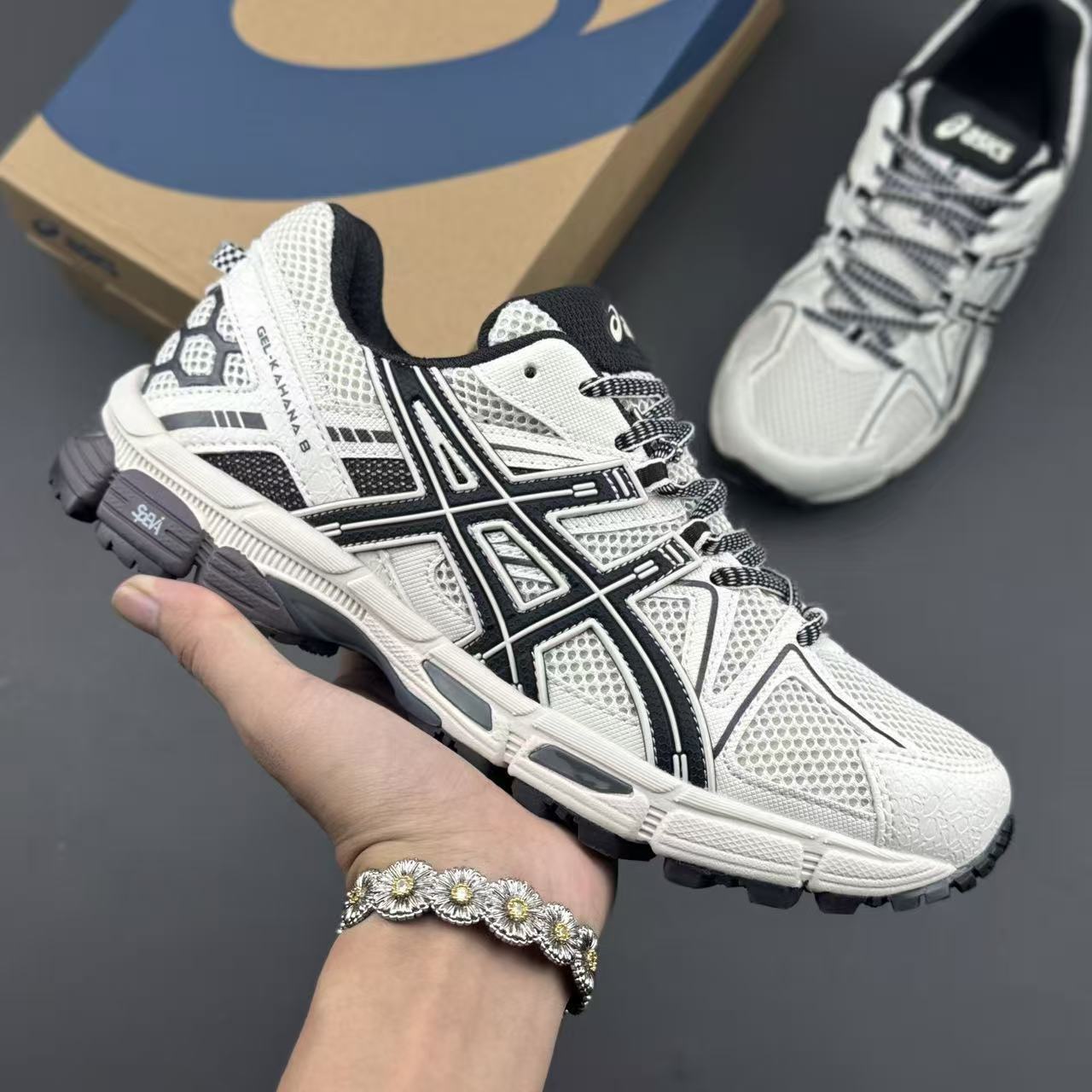 ASICS Gel-Kahana 8