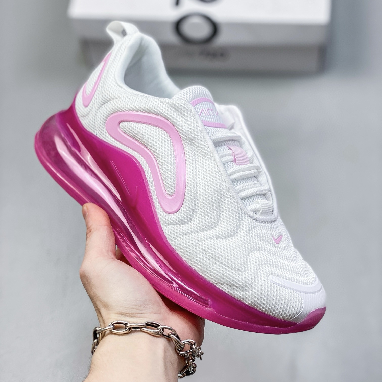 Nike Air Max 720
