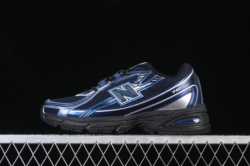 New Balance 740