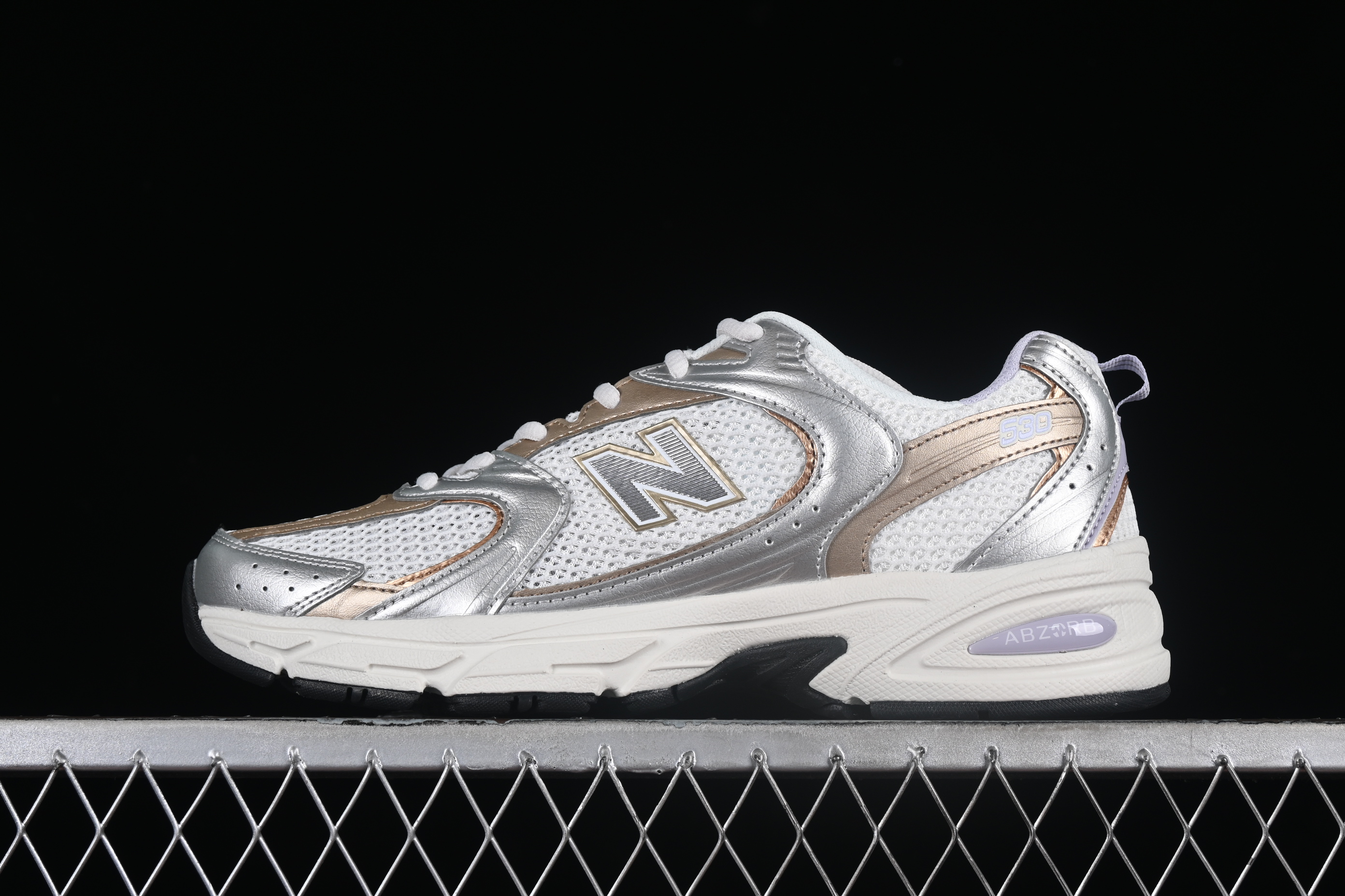 New Balance 530
