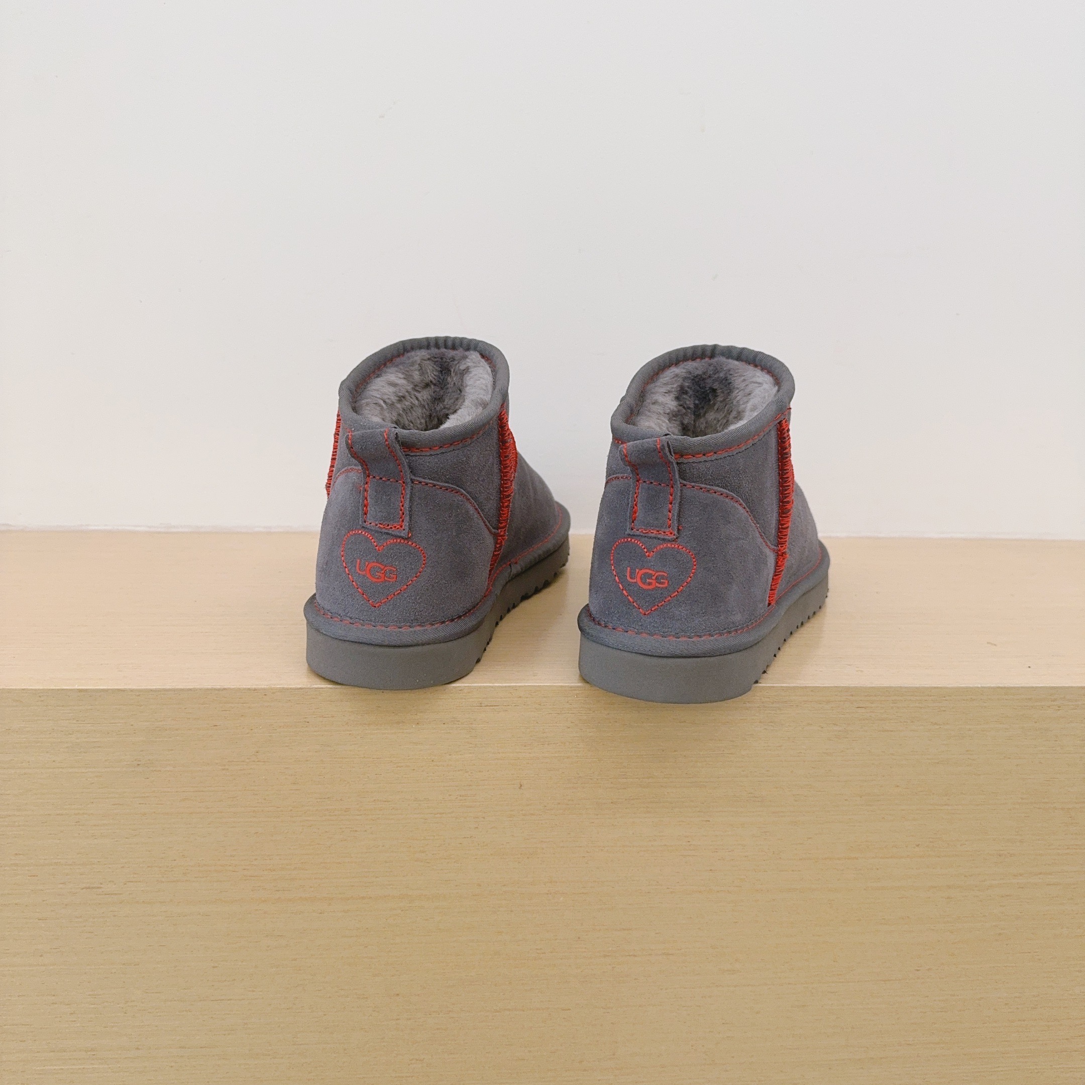 UGG Kids Footwear Style 027