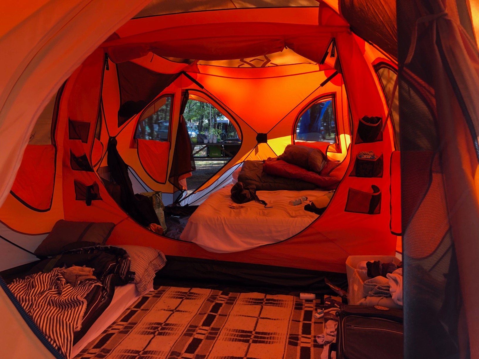 T8 Hub Tent